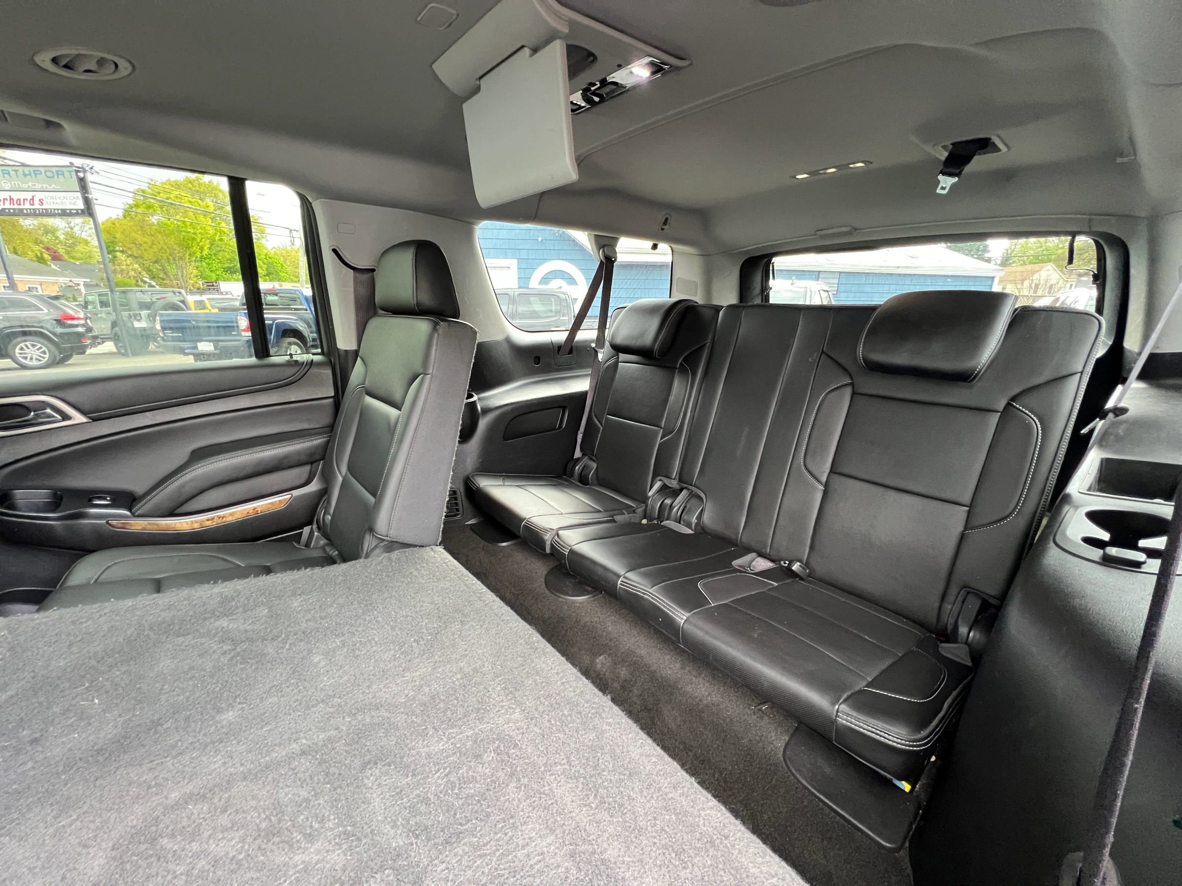 Used 2016 GMC Yukon XL Denali w/ Open Road Package AWD/4WD image 23