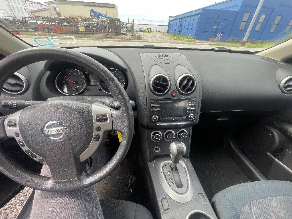 Used 2014 Nissan Rogue S w/ Convenience Package AWD/4WD image 15