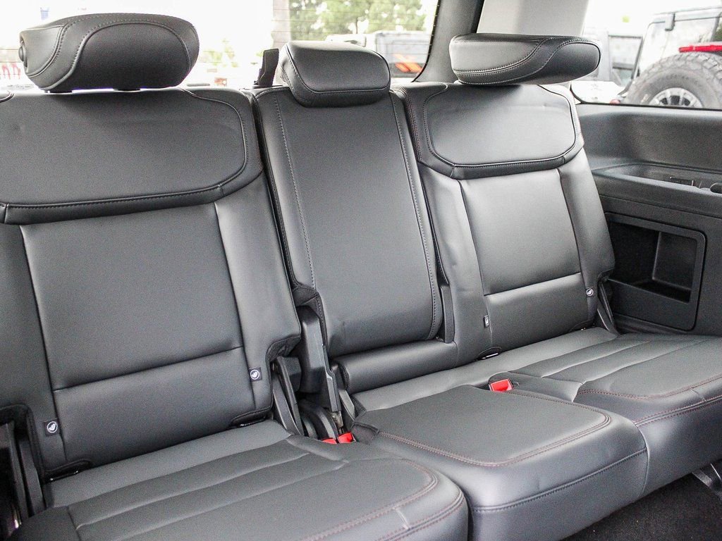 New 2025 Ford Expedition Active image 19