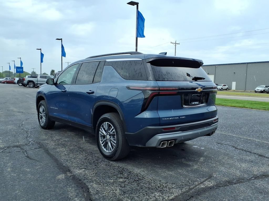 Used 2026 Chevrolet Traverse LT AWD/4WD image 10