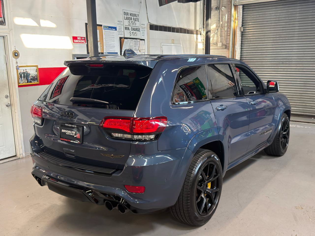 Used 2021 Jeep Grand Cherokee Trackhawk AWD/4WD image 4