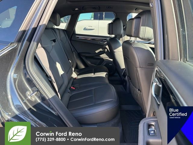 Used 2021 Porsche Macan AWD/4WD image 13
