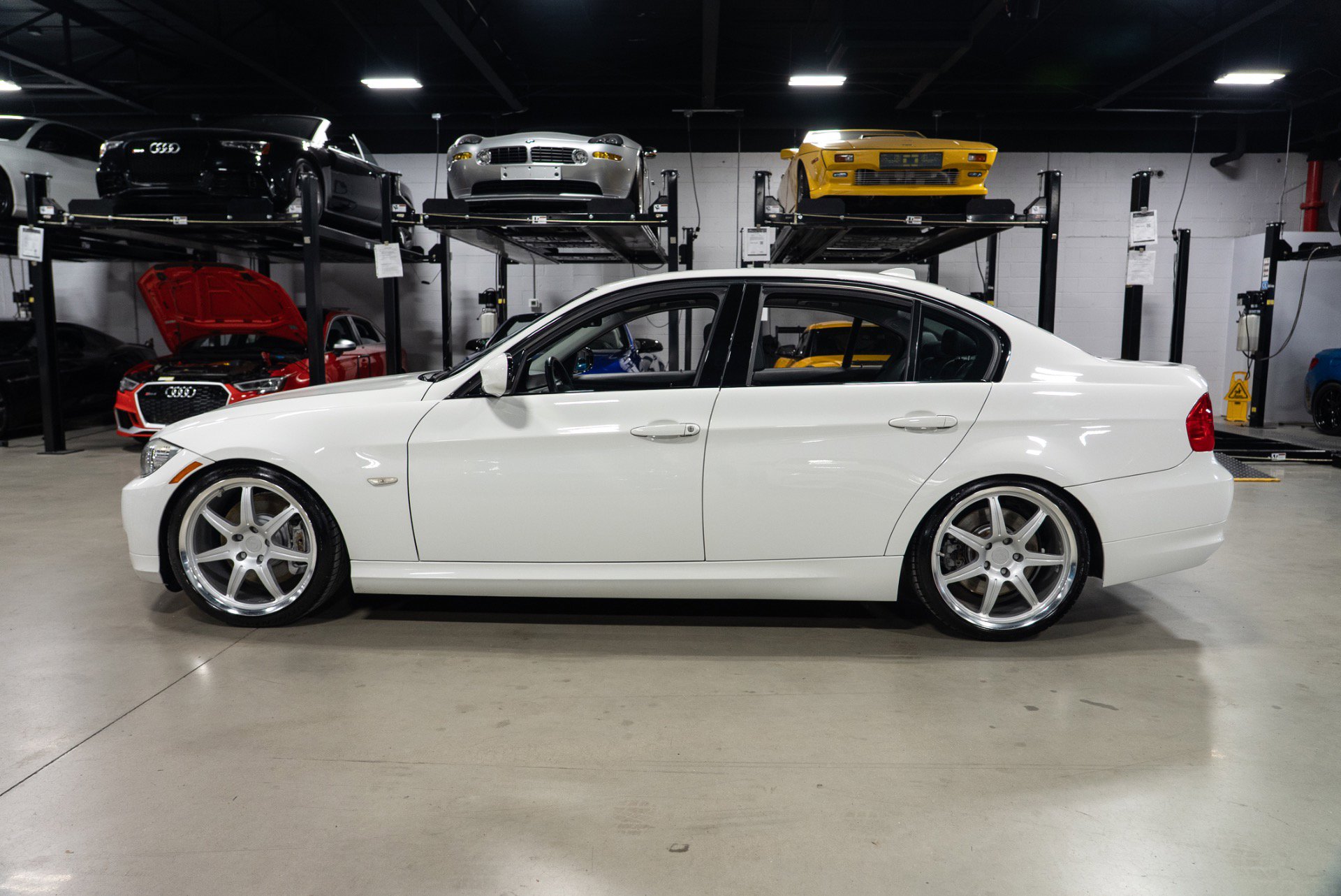 Used 2009 BMW 335i Sedan image 3