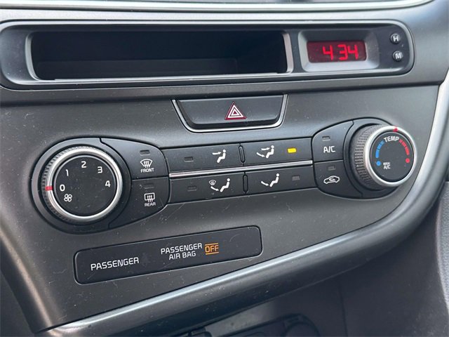 Used 2015 Kia Optima LX image 4