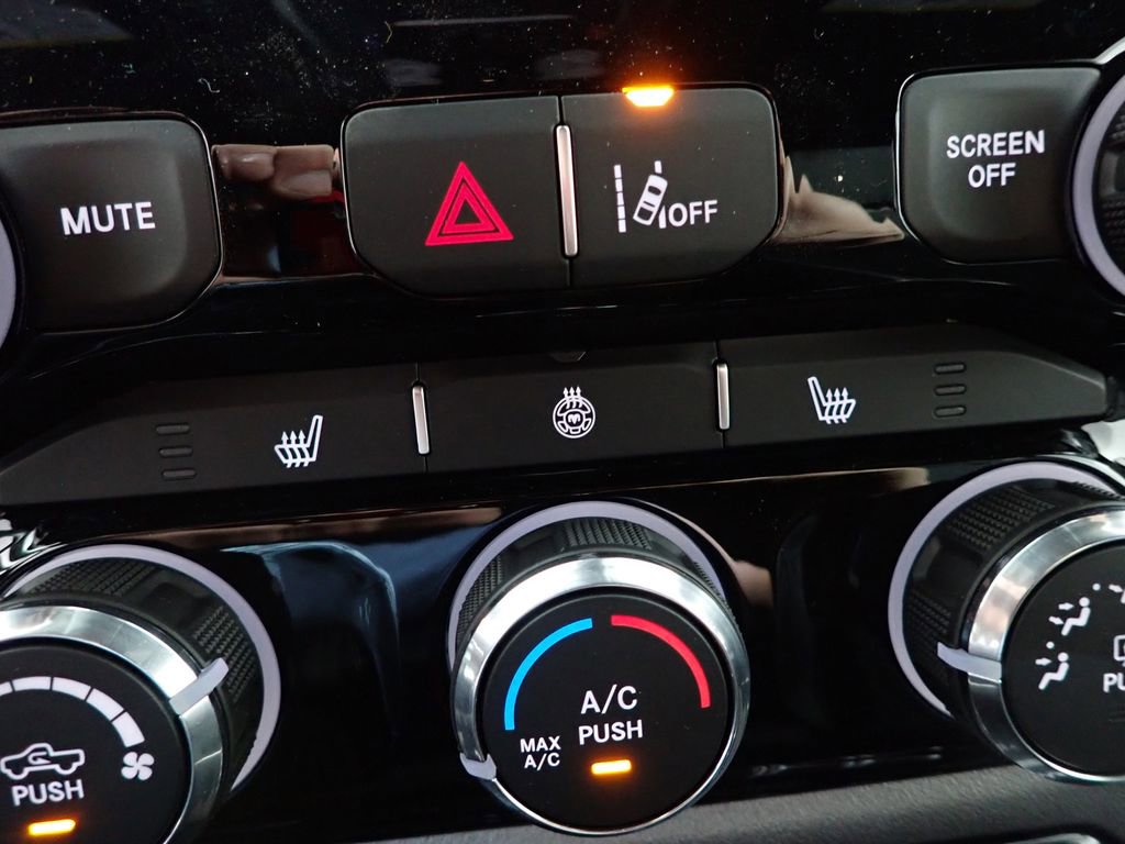 New 2026 RAM 1500 Big Horn w/ Night Edition AWD/4WD image 3