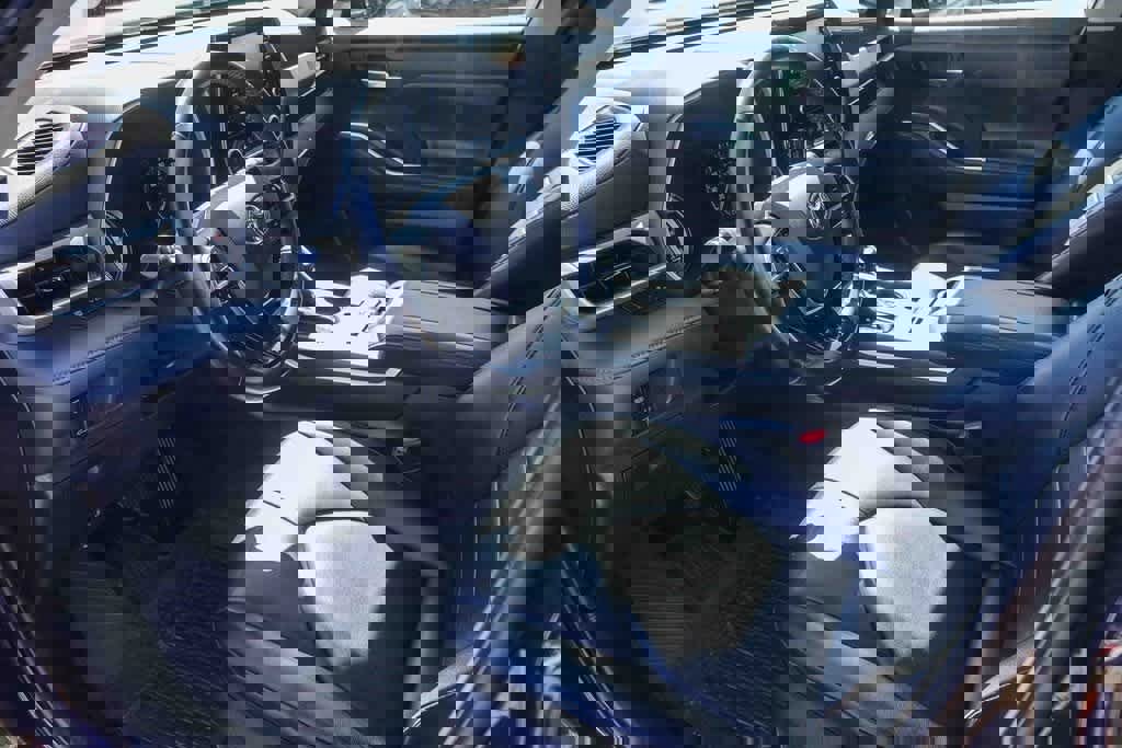 Used 2021 Toyota Highlander XLE image 15