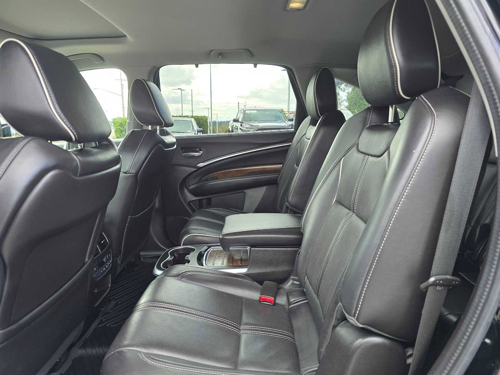 Used 2019 Acura MDX SH-AWD w/ Advance Package image 16