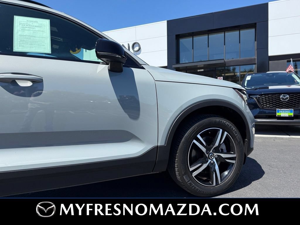 Used 2024 Volvo XC40 B5 Core AWD/4WD image 18