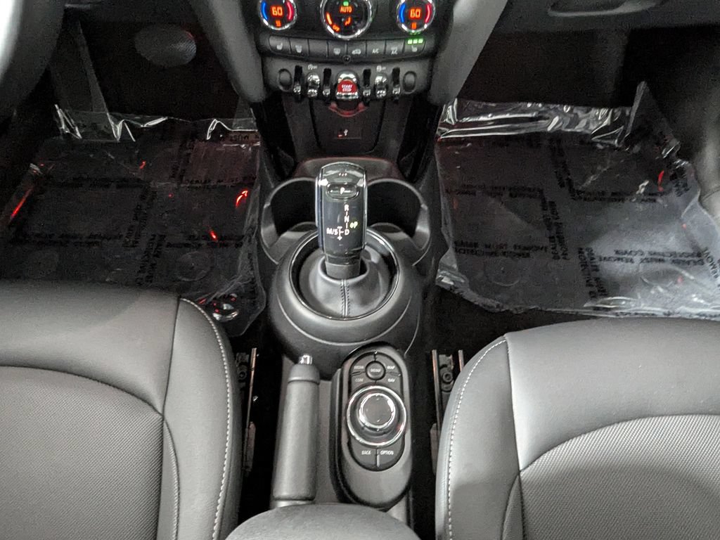 Used 2022 MINI Cooper 4-Door Hardtop FWD image 34