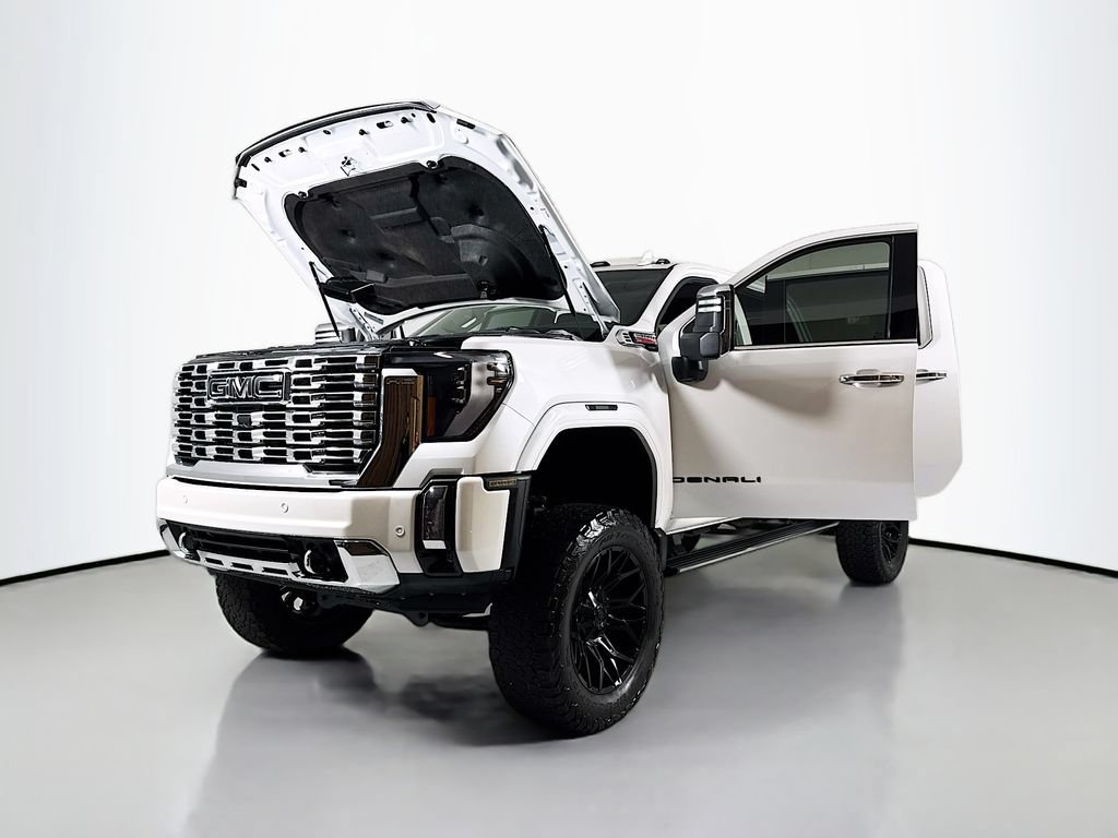 Used 2024 GMC Sierra 2500 Denali w/ Denali Reserve Package AWD/4WD image 27