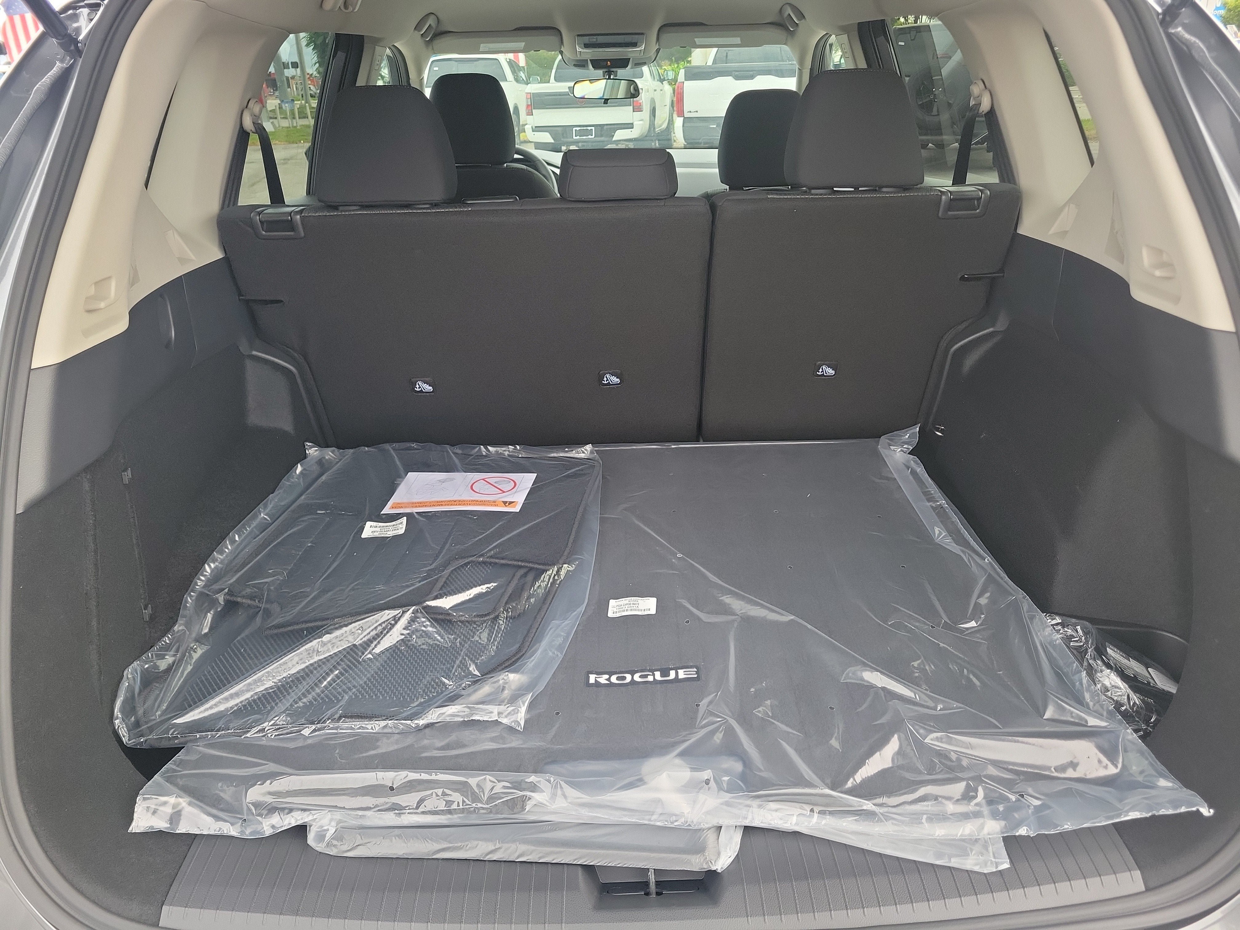 New 2027 Nissan Rogue SV FWD image 10