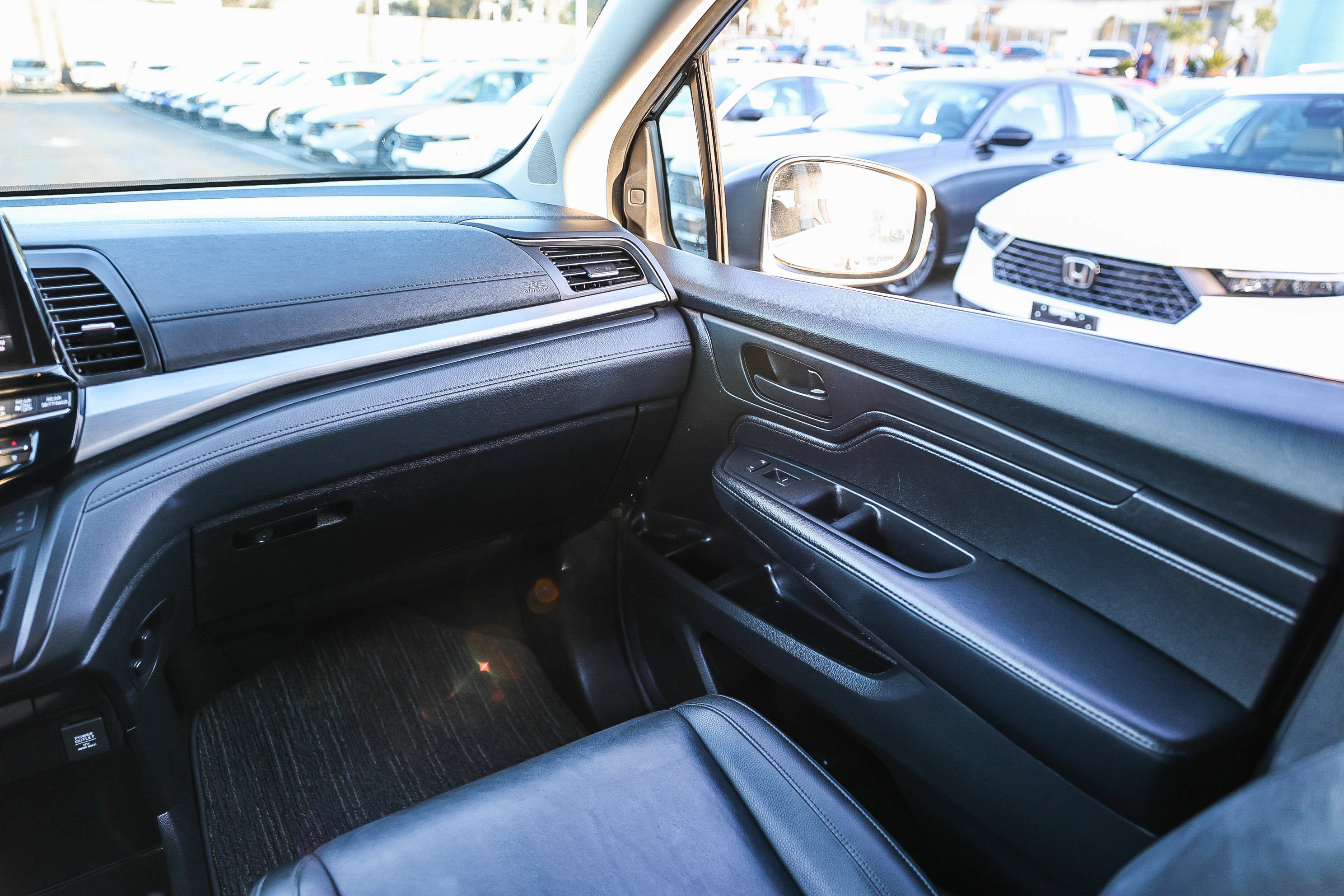 Certified 2025 Honda Odyssey EX-L image 5