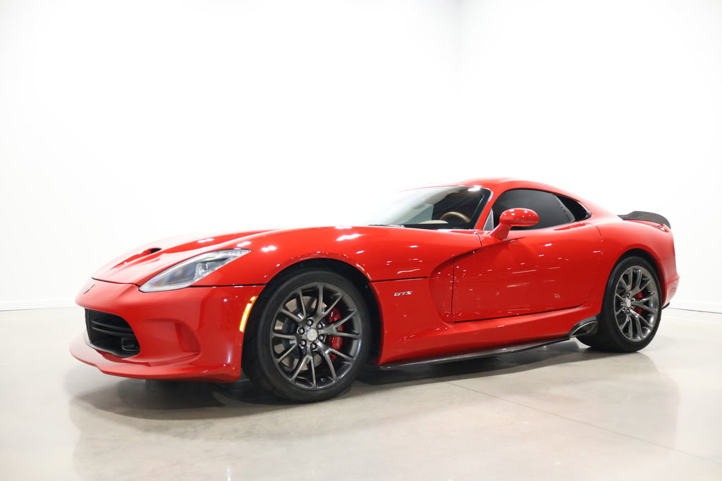 Used 2013 SRT Viper GTS w/ GTS Laguna Interior Pkg image 3