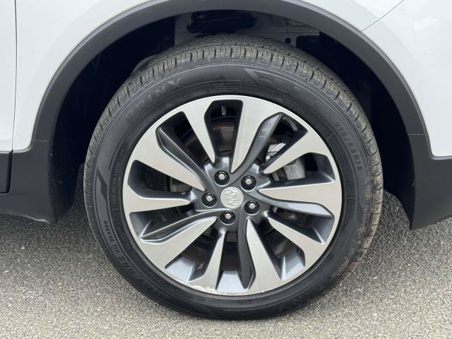 Used 2022 Buick Encore Preferred AWD/4WD image 6