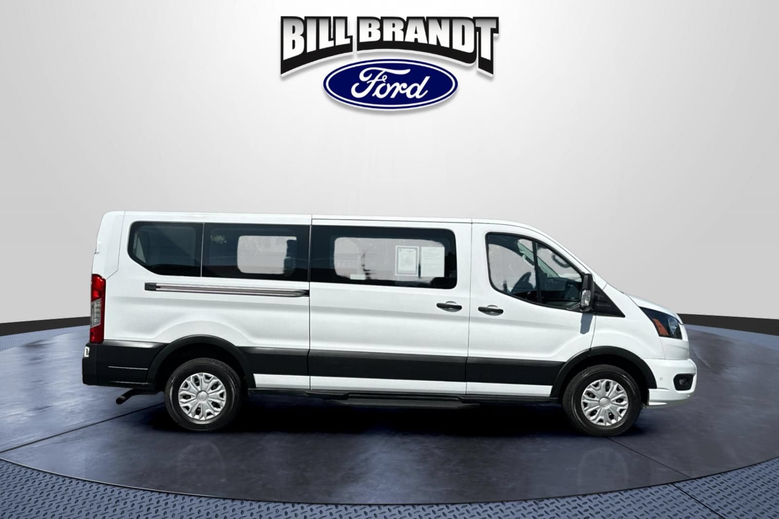 Used 2023 Ford Transit 350 XLT RWD image 2
