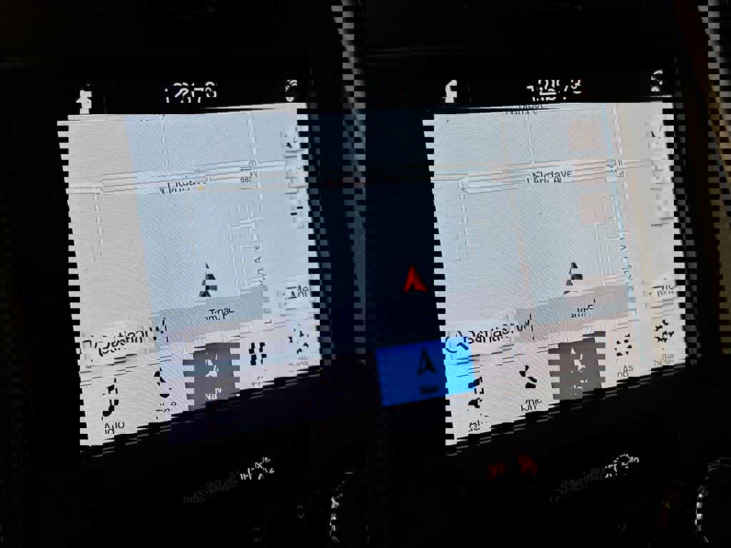 Certified 2019 Ford F150 XLT w/ Equipment Group 302A Luxury image 27