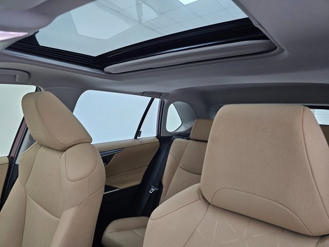 Used 2025 Toyota RAV4 XLE Premium image 26