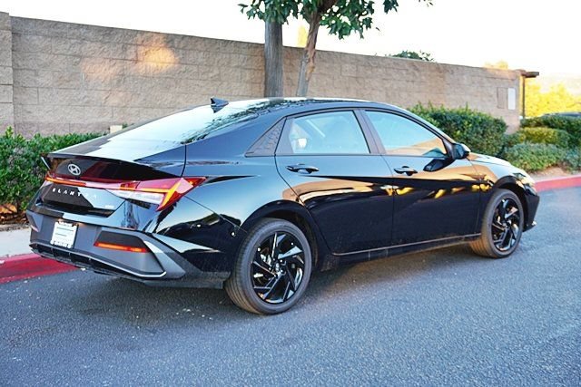 New 2026 Hyundai Elantra Sport FWD image 9