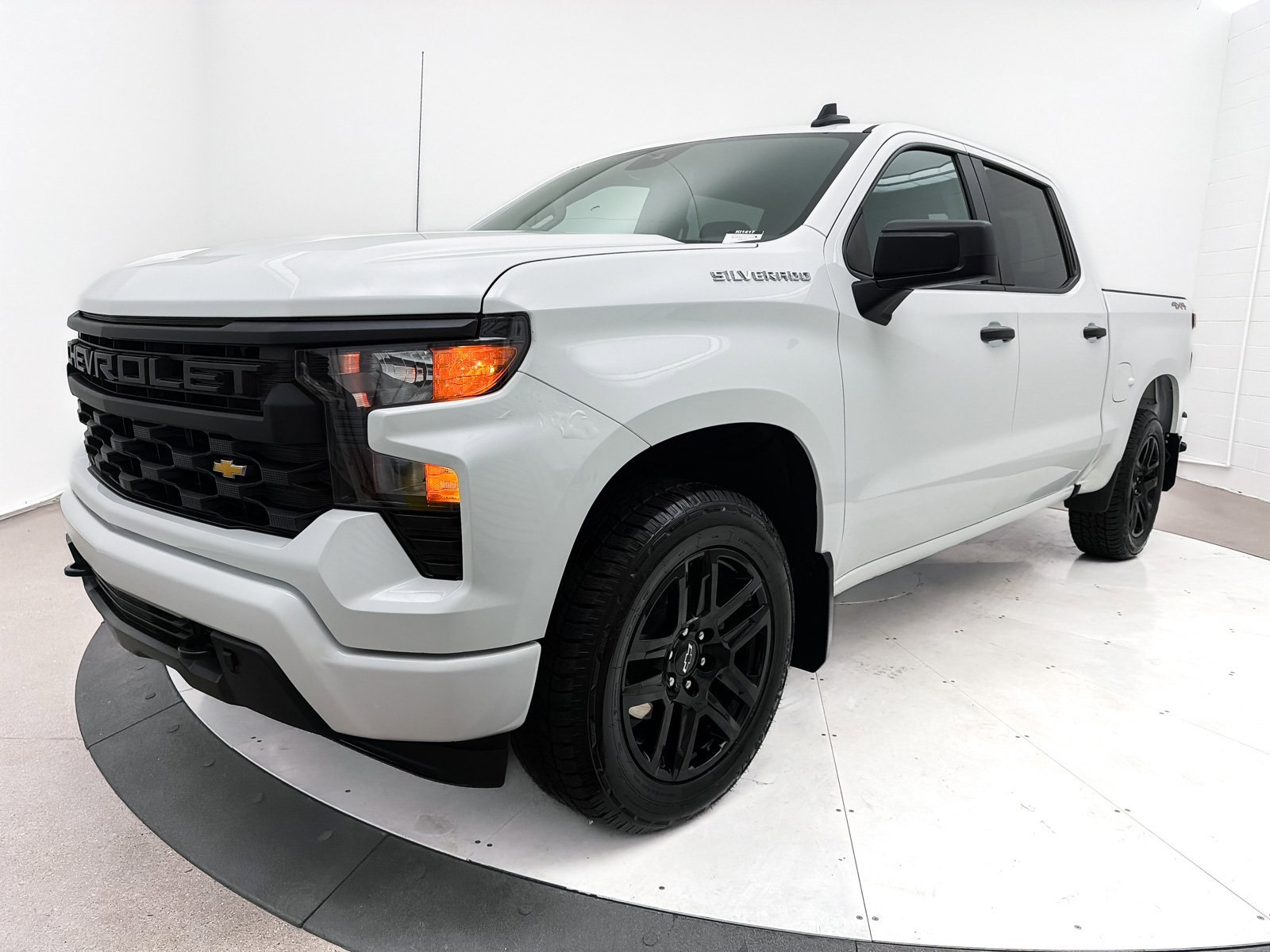 Used 2024 Chevrolet Silverado 1500 Custom image 12