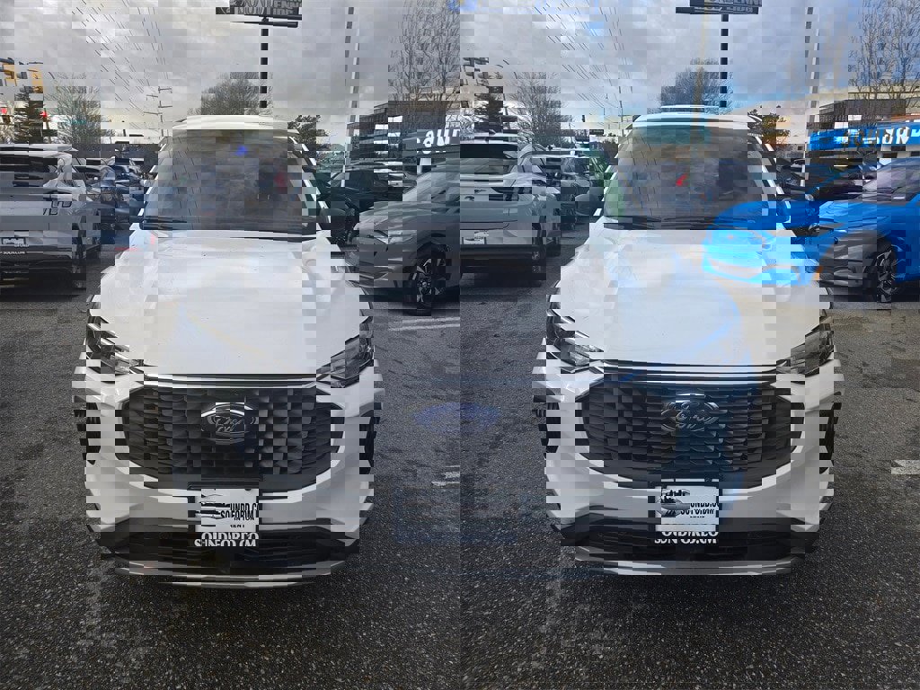 Used 2024 Ford Escape Active image 2