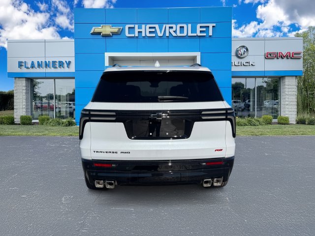New 2027 Chevrolet Traverse RS w/ LPO, Floor Liner Package AWD/4WD image 4