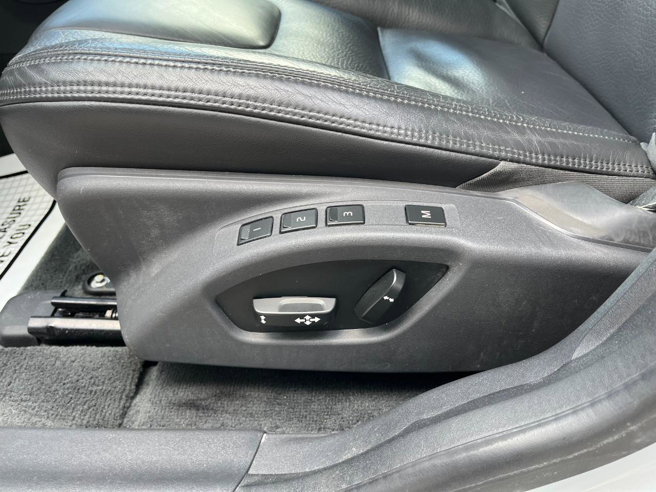 Used 2014 Volvo XC60 T6 image 23