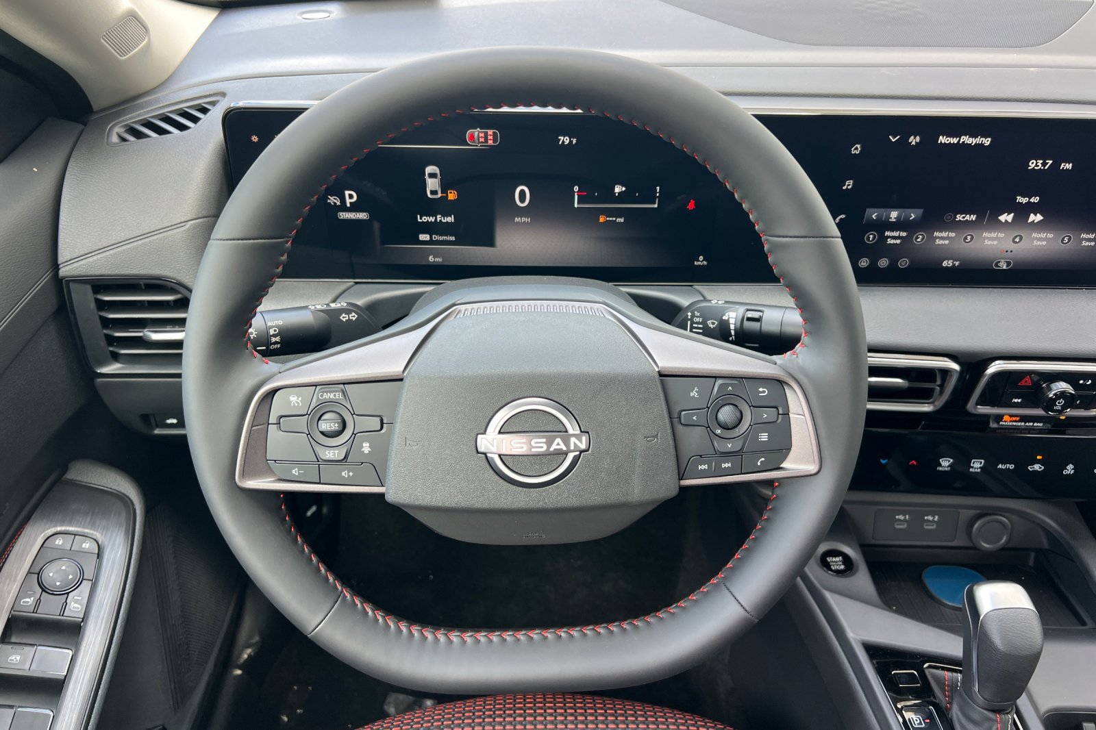 New 2027 Nissan Sentra SR w/ Floor Mat Package FWD image 11