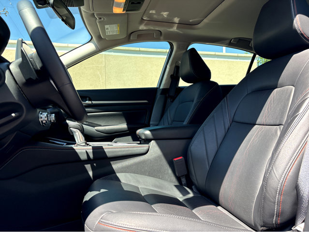 Certified 2025 Nissan Altima 2.5 SR w/ SR Premium Package FWD image 7