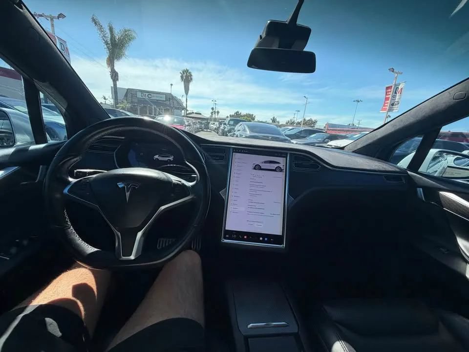 Used 2016 Tesla Model X Performance AWD/4WD image 10