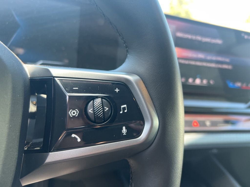 Used 2024 BMW i5 eDrive40i w/ M Sport Package image 21