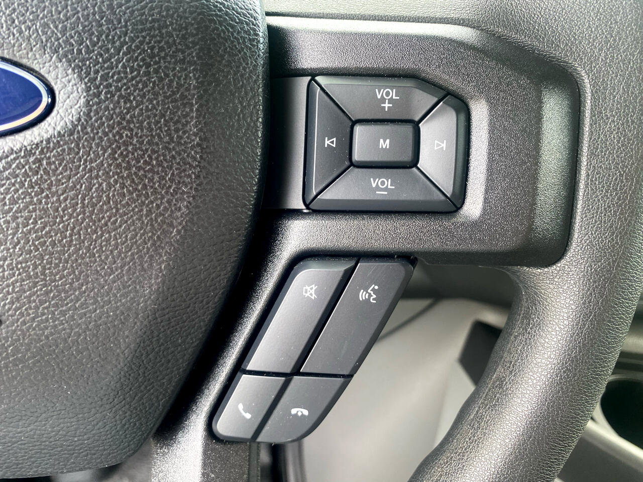 Used 2024 Ford E-350 and Econoline 350 Super Duty w/ Power Windows & Locks Group image 25