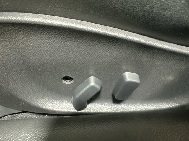 Used 2015 INFINITI Q40 AWD w/ Navigation Package image 21