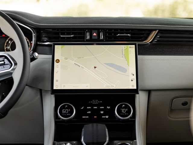 New 2026 Jaguar F-PACE R-Dynamic S AWD/4WD image 18
