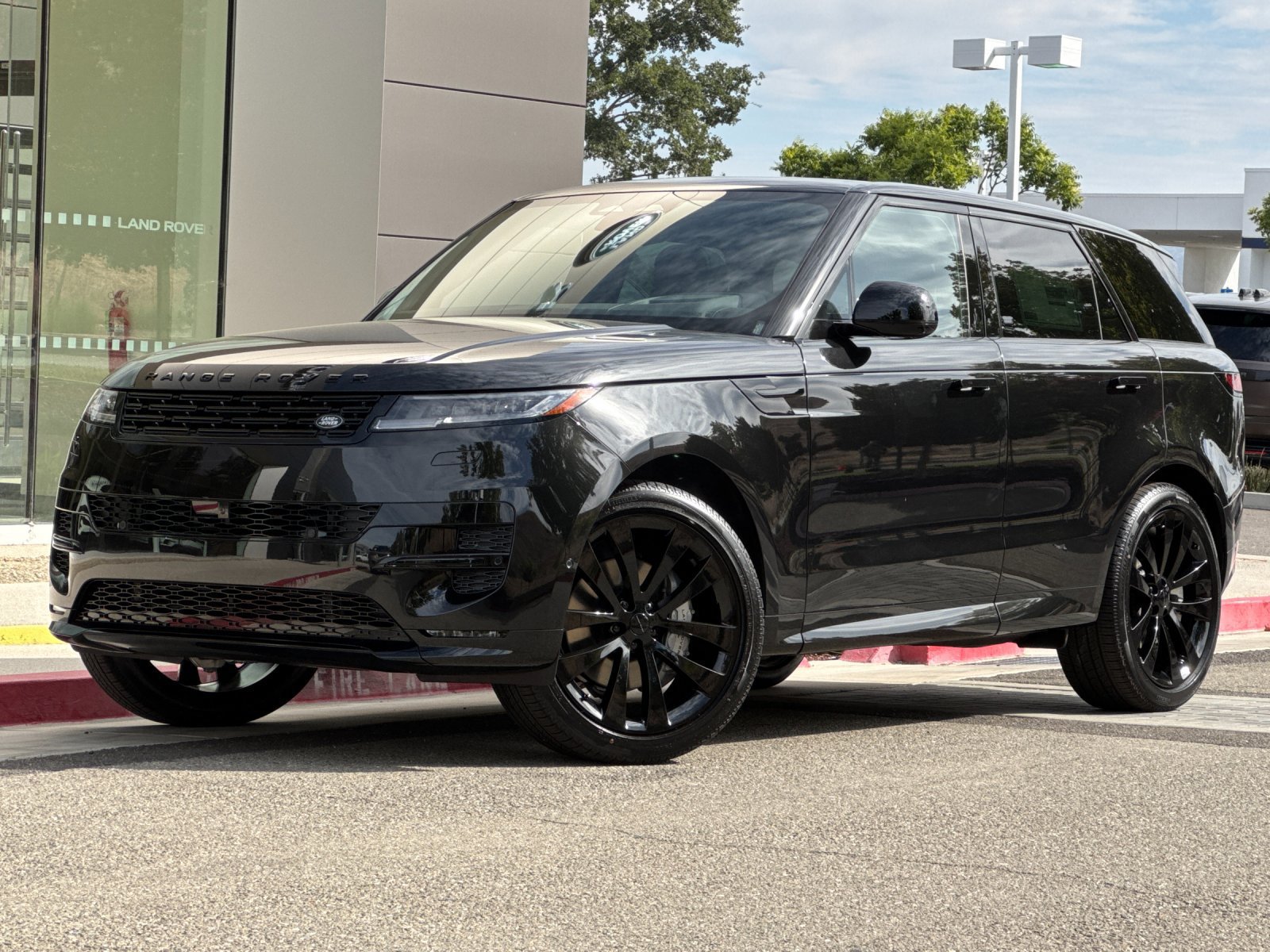 New 2026 Land Rover Range Rover Sport Dynamic SE