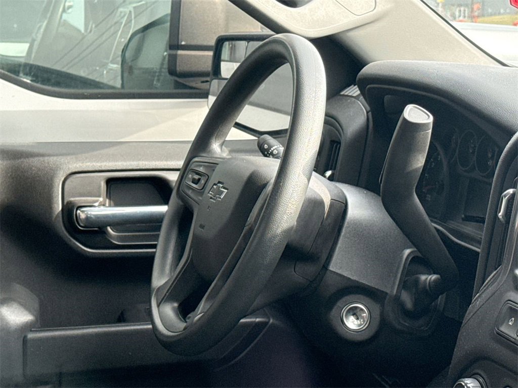 Used 2020 Chevrolet Silverado 1500 Custom Trail Boss w/ Custom Convenience Package image 13