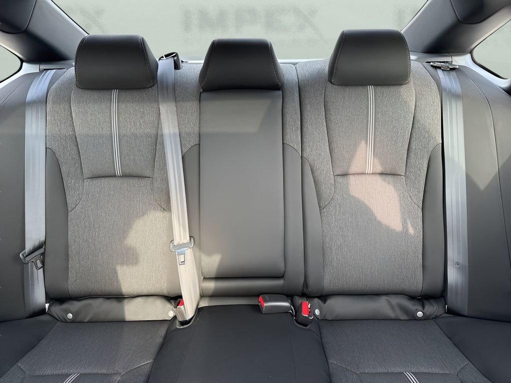 Used 2025 Honda Accord Sport image 12