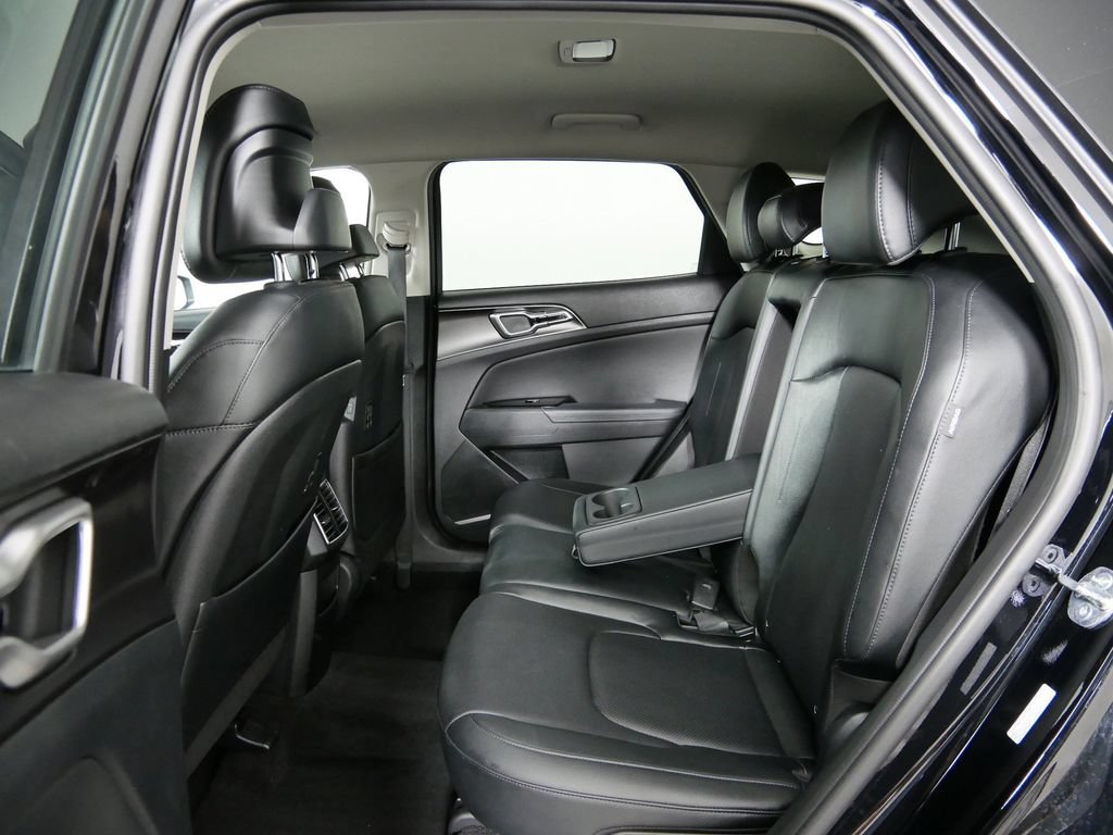 Used 2025 Kia Sportage EX AWD/4WD image 18