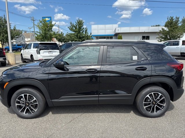 New 2026 Chevrolet TrailBlazer LT w/ Convenience Package image 3