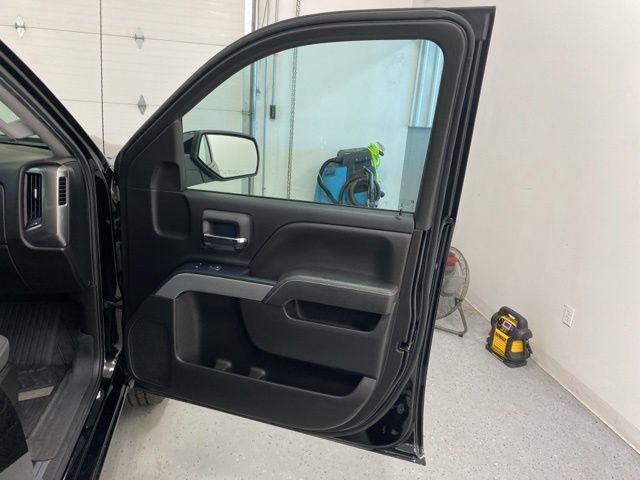 Used 2018 Chevrolet Silverado 1500 LT w/ All Star Edition AWD/4WD image 31