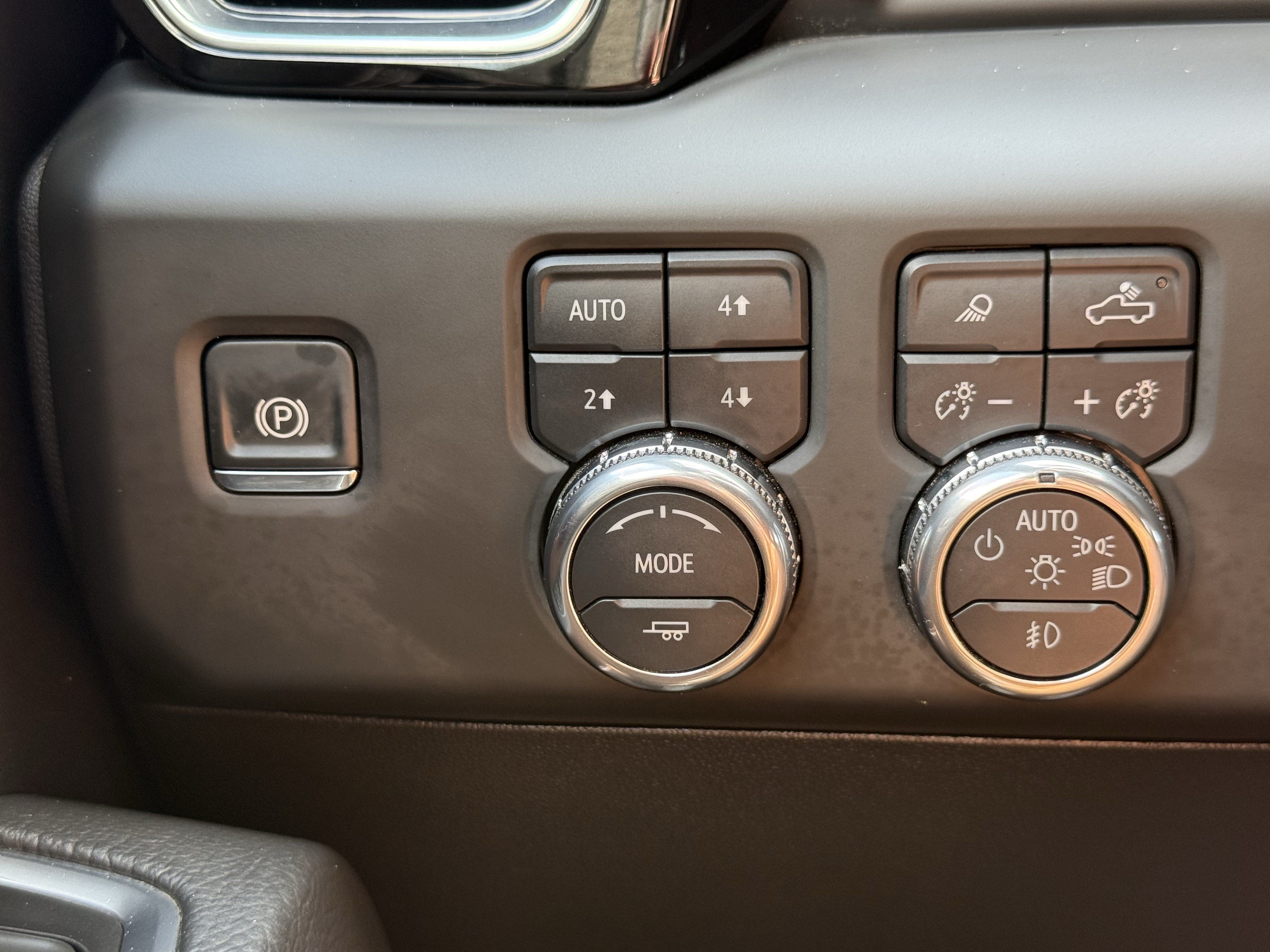 Used 2025 GMC Sierra 2500 Denali AWD/4WD image 21