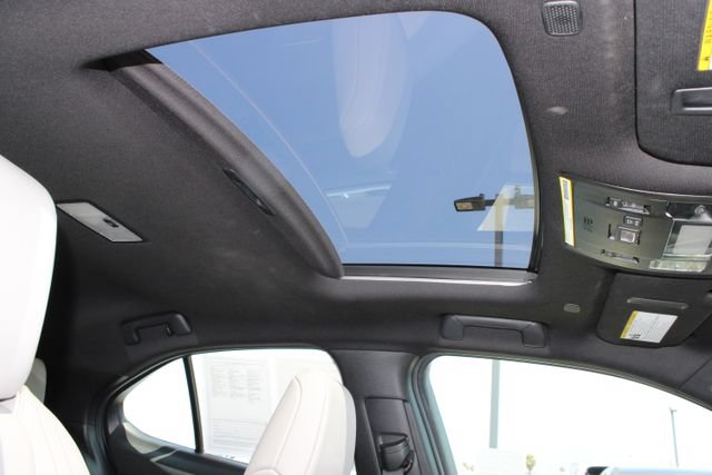 Certified 2024 Lexus UX 250h FWD image 6