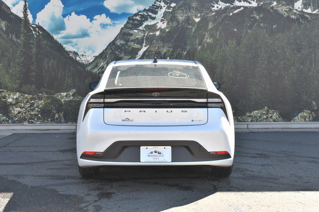 New 2026 Toyota Prius Plug-In Hybrid FWD image 5