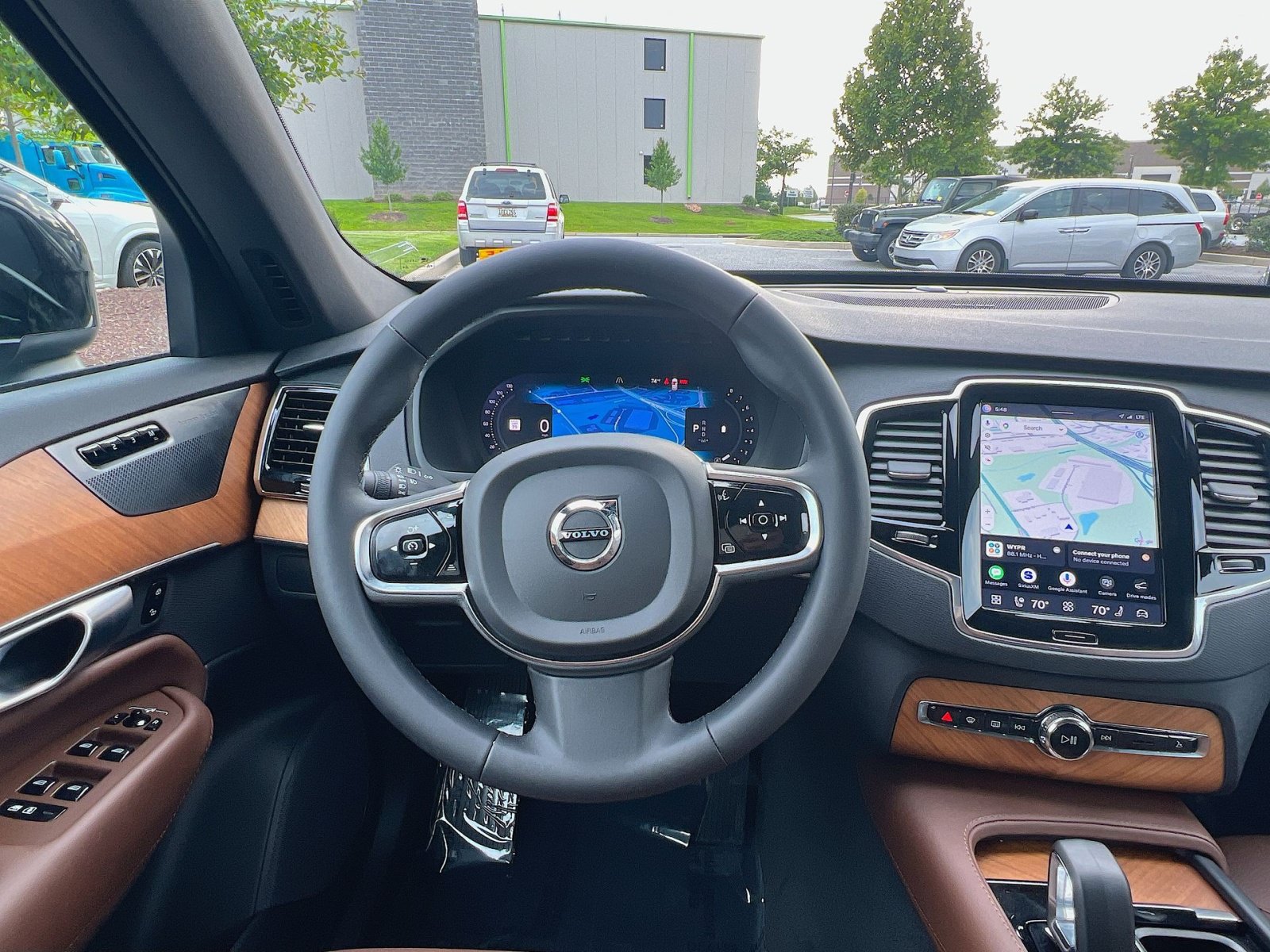 Certified 2023 Volvo XC90 B6 Plus w/ Protection Package Premier AWD/4WD image 16