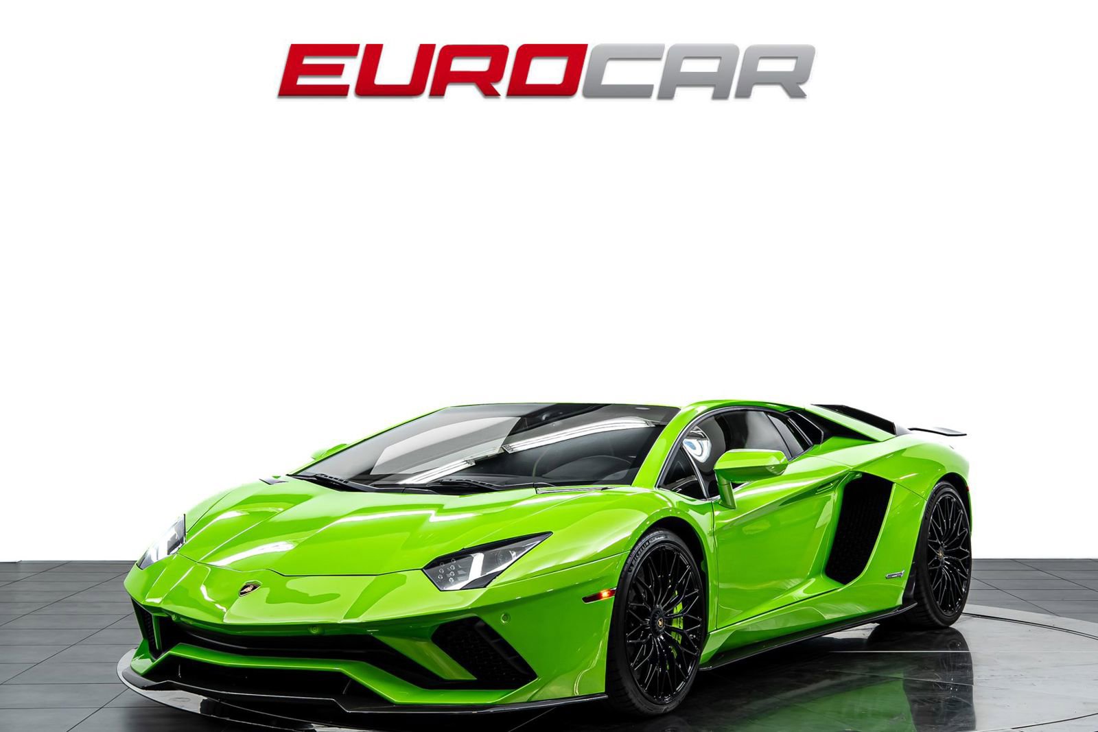 Used 2018 Lamborghini Aventador S AWD/4WD image 1