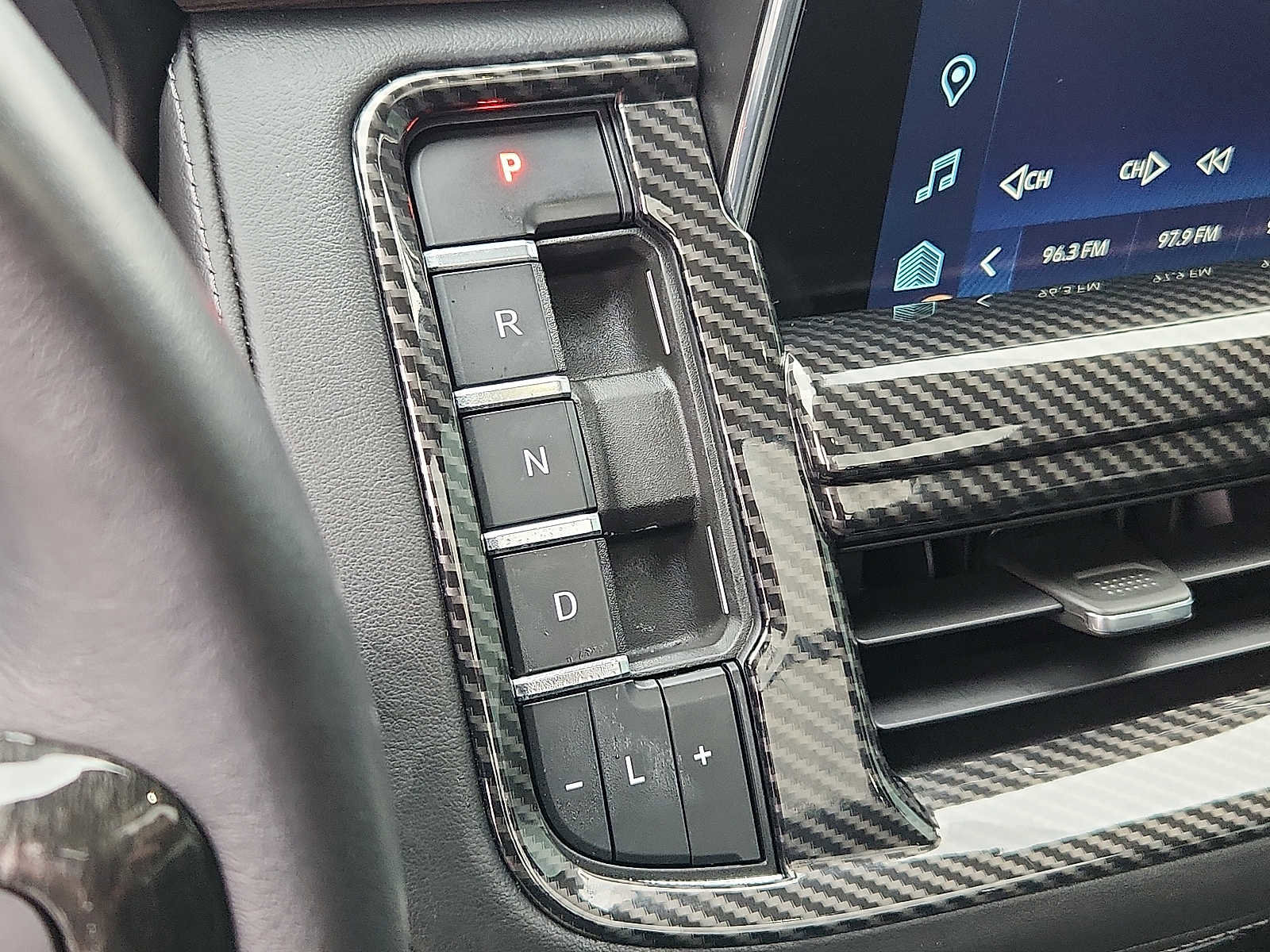 Used 2022 Chevrolet Tahoe LT w/ LT Signature Package image 25