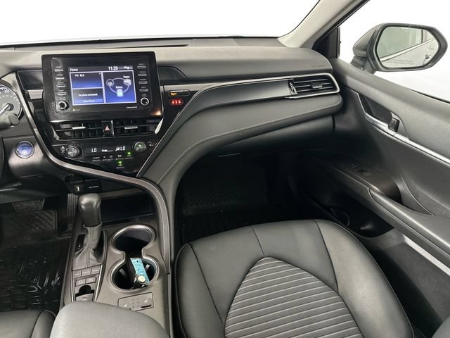 Used 2023 Toyota Camry SE w/ Cold Weather Package FWD image 24