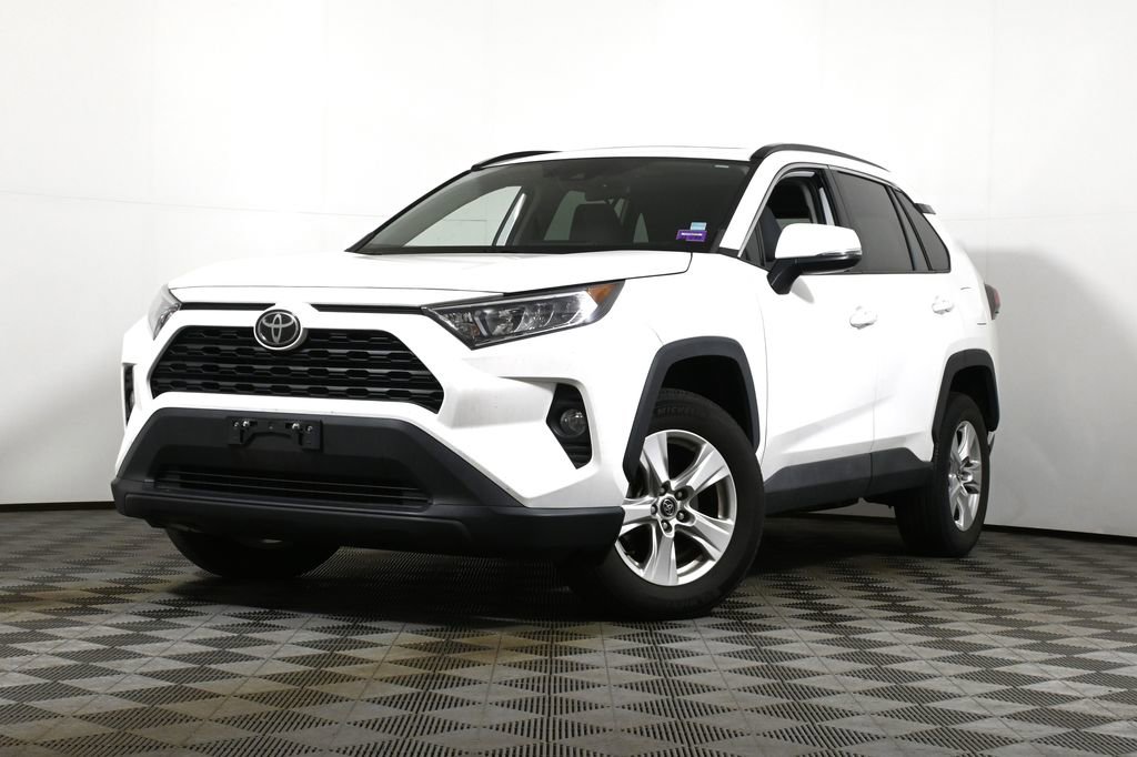 Used 2021 Toyota RAV4 XLE w/ Convenience Package AWD/4WD image 1