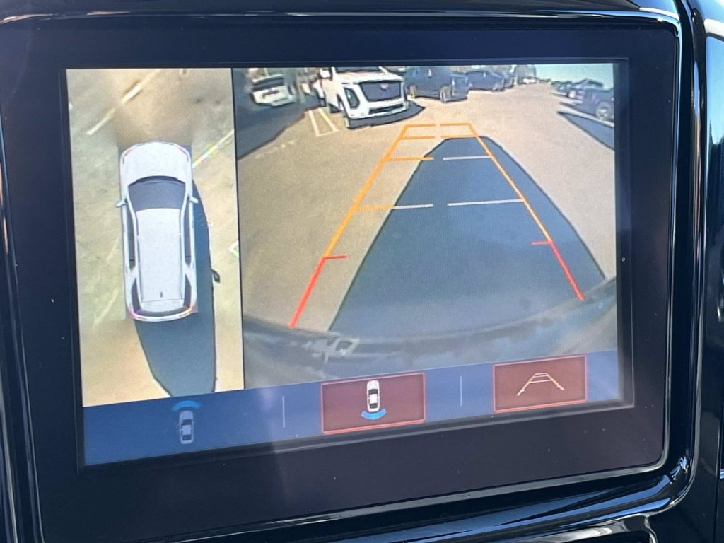 Used 2018 Chevrolet Traverse LT w/ LPO, 'HIT The Road' Package FWD image 46