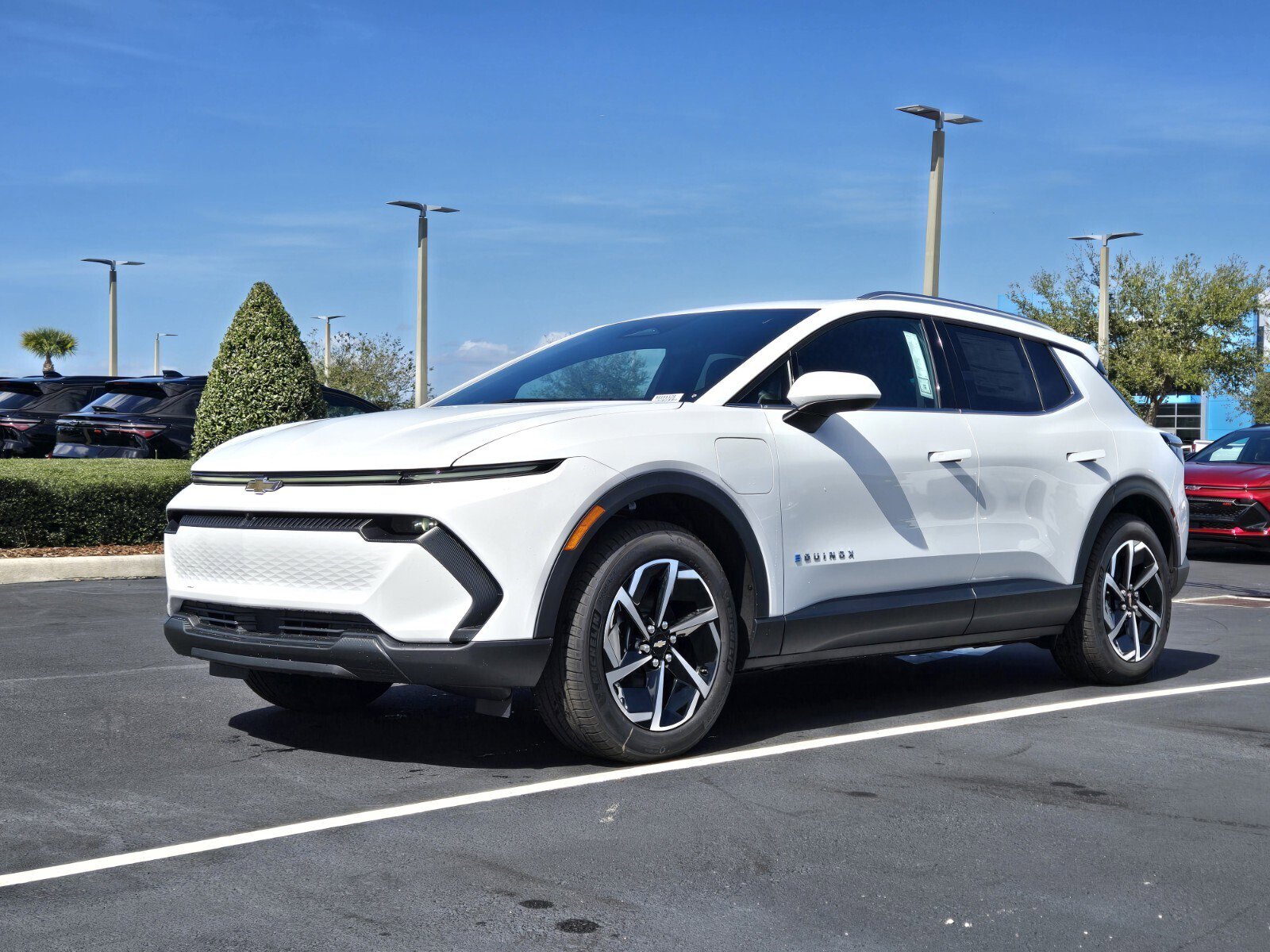 New 2026 Chevrolet Equinox EV LT image 2
