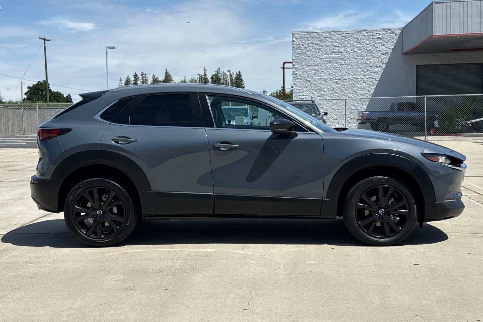 Used 2023 MAZDA CX-30 AWD 2.5 S w/ Preferred Package image 2
